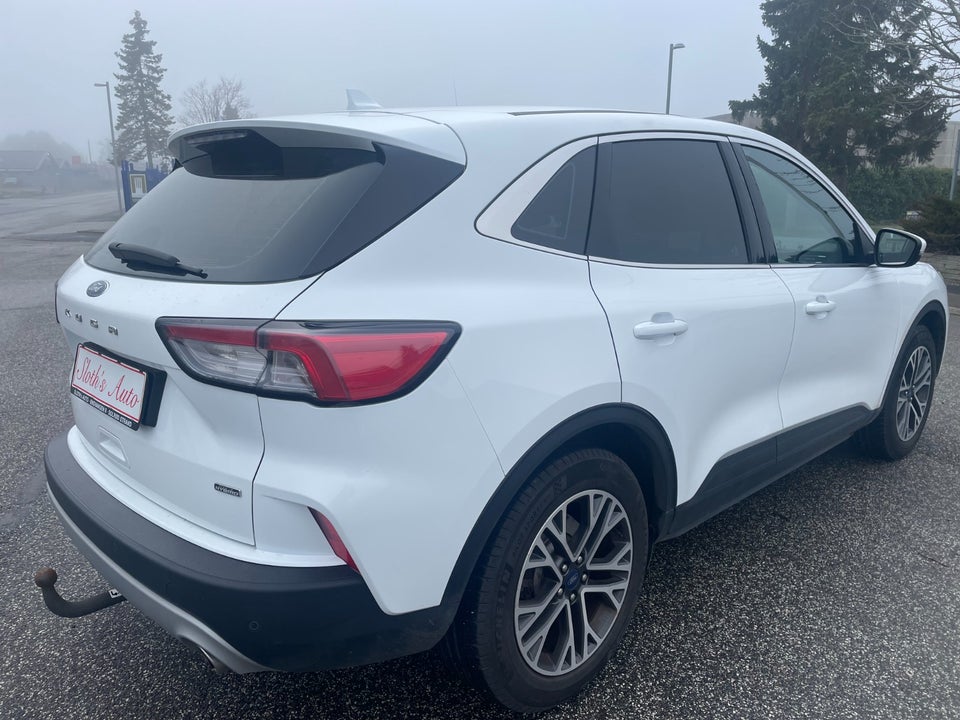 Ford Kuga 2,5 PHEV Titanium X CVT 5d