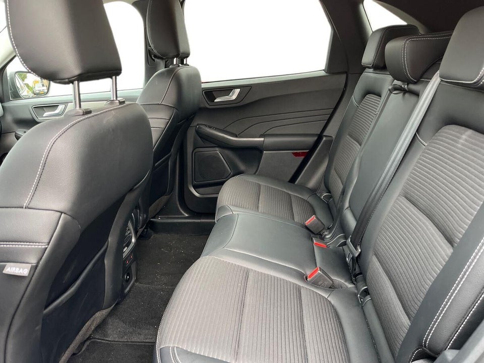 Ford Kuga 2,5 PHEV Titanium X CVT 5d