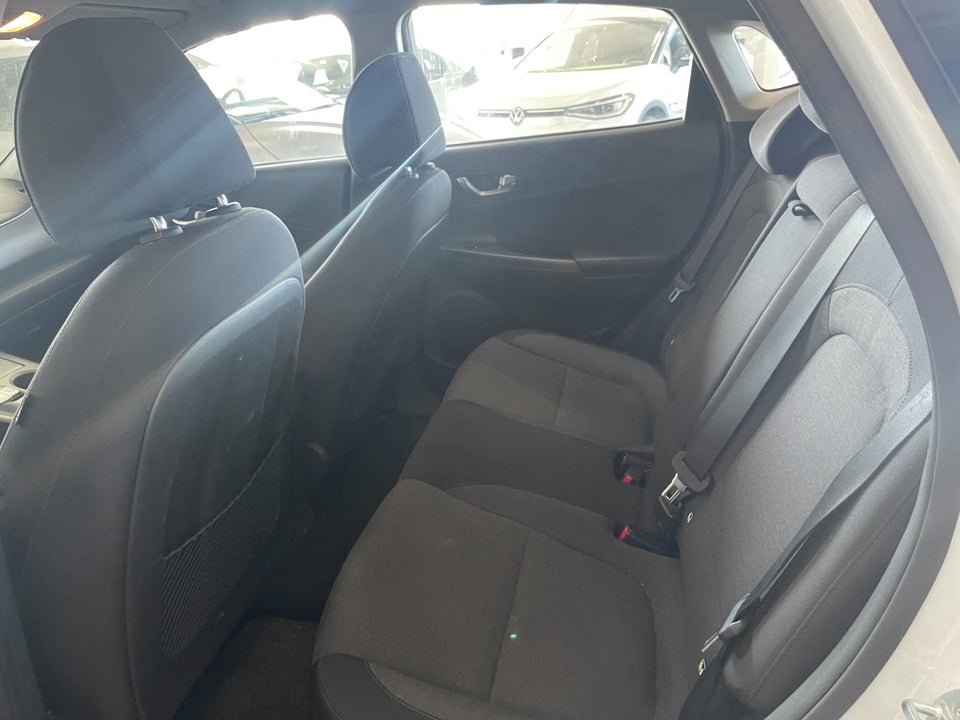 Hyundai Kona 39 EV Select 5d