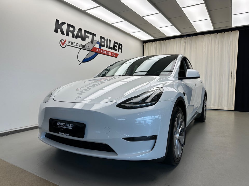 Tesla Model Y Long Range AWD 5d