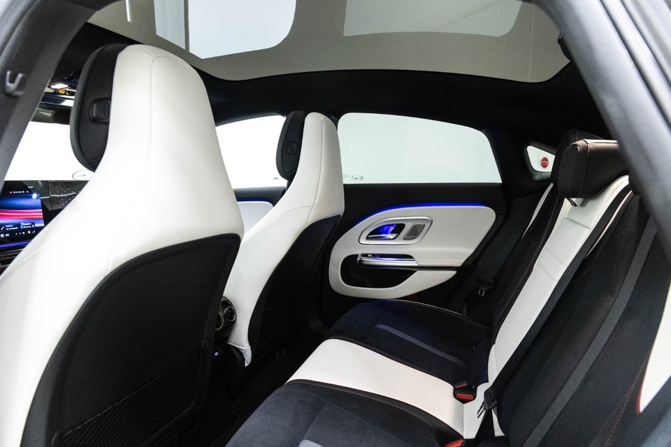 Mercedes CLA250+ electric AMG Advance Plus 4d