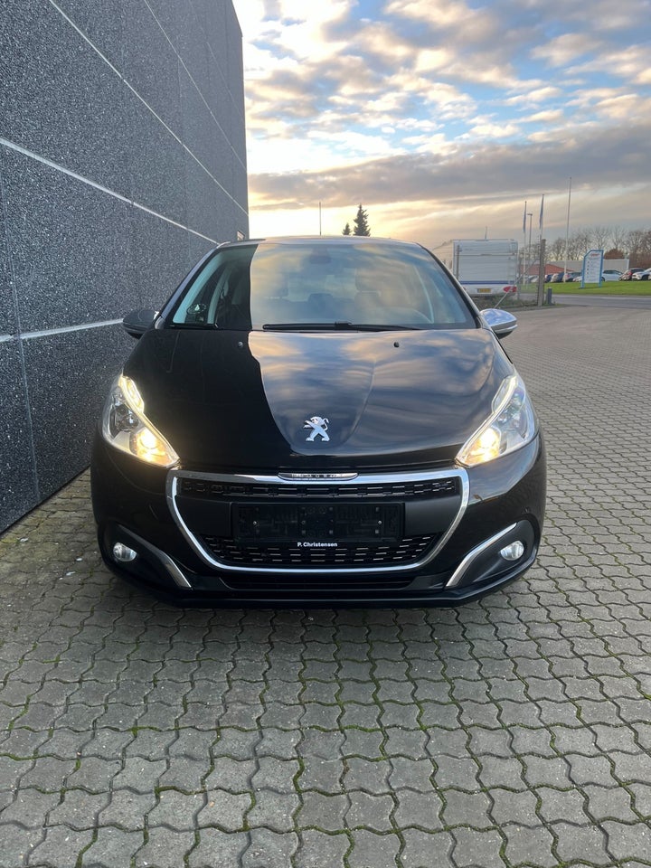 Peugeot 208 1,6 BlueHDi 100 Desire Sky 5d