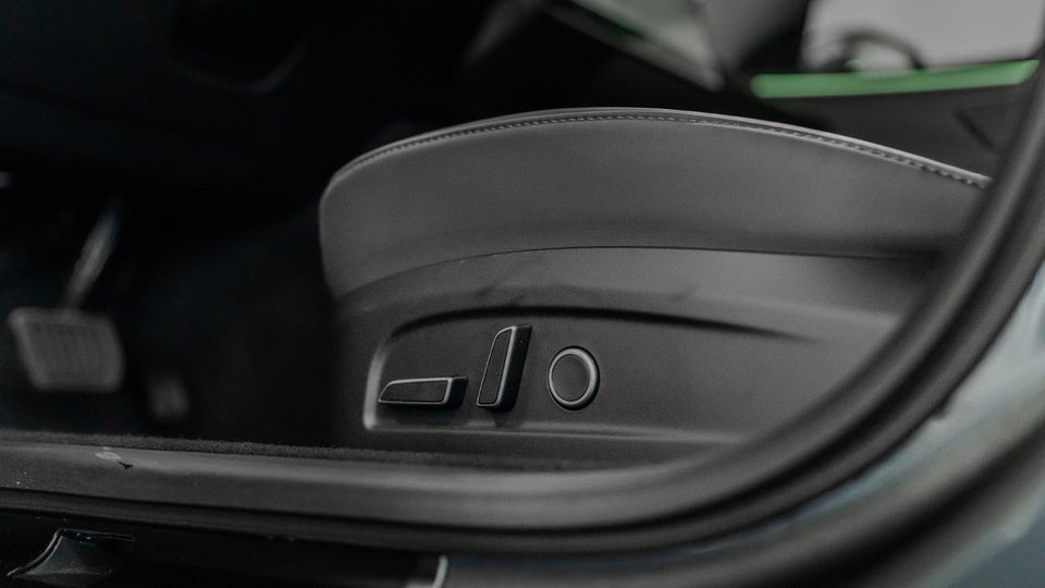 Tesla Model 3 RWD 4d