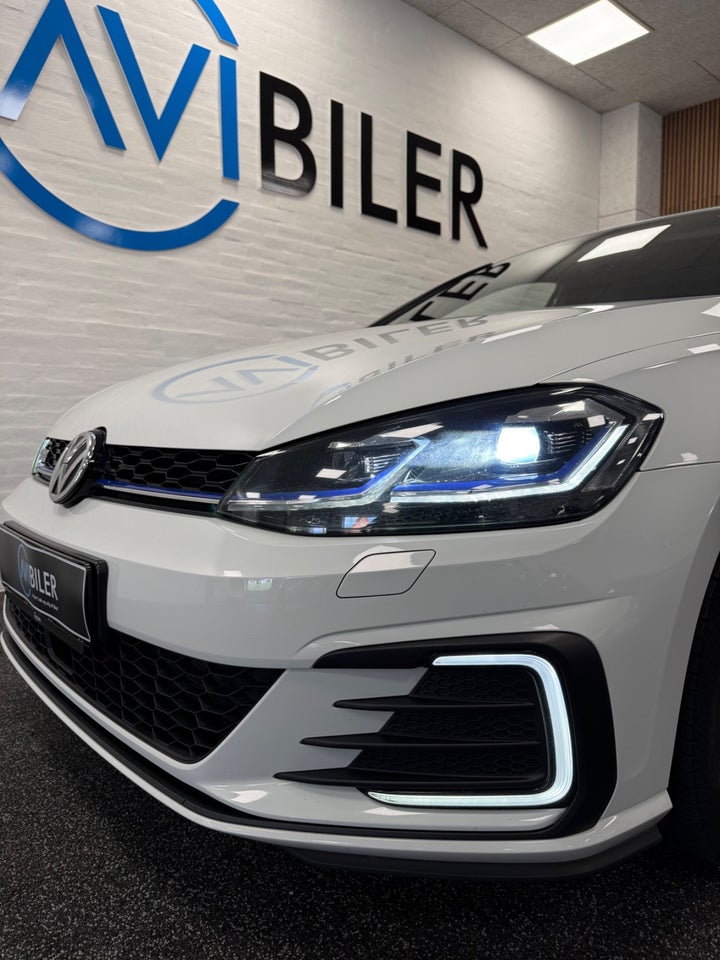 VW Golf VII 1,4 GTE DSG 5d
