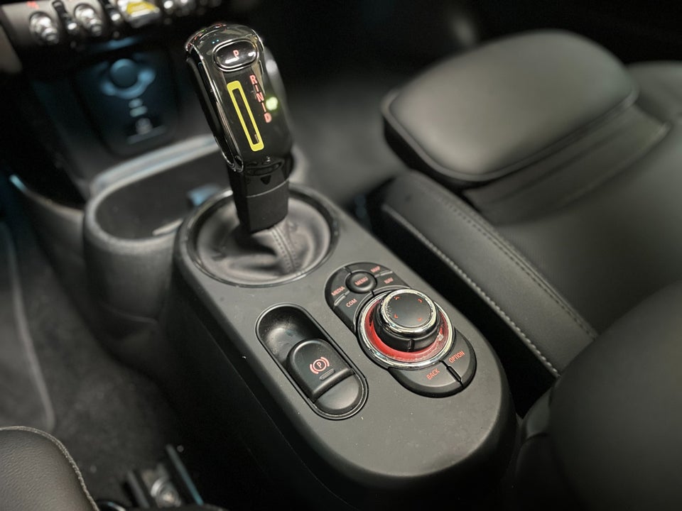 MINI Cooper SE Classic Trim 3d