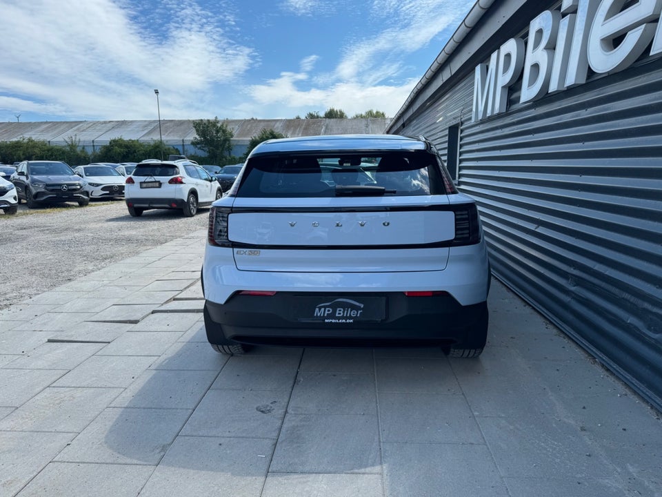 Volvo EX30 Twin Performance Plus 5d