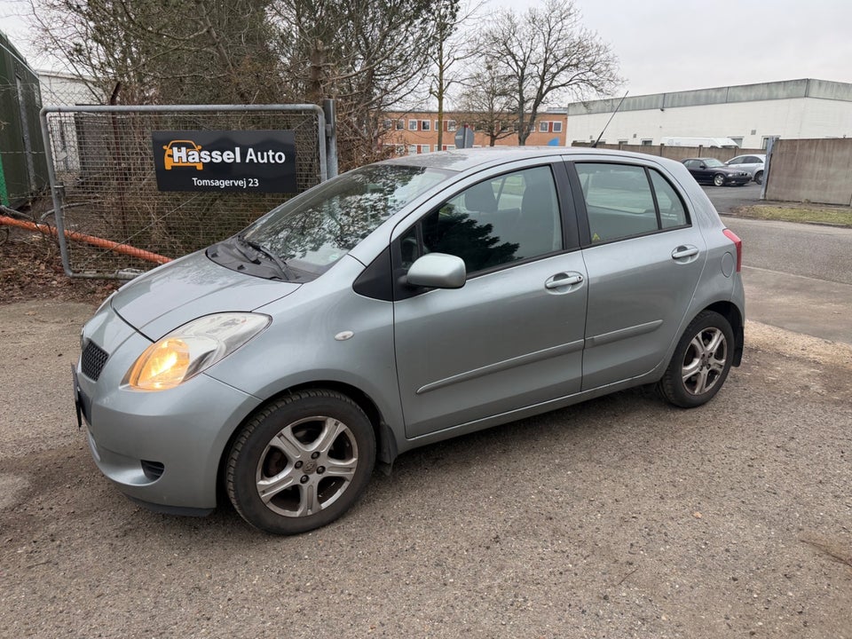 Toyota Yaris 1,3 Luna 5d