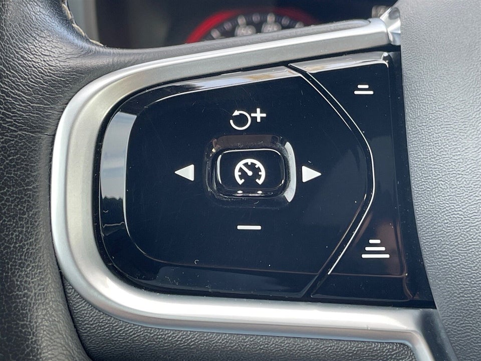 Volvo V60 2,0 D4 190 R-Design aut. 5d