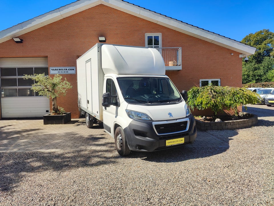 Peugeot Boxer 335 2,2 BlueHDi 165 L3 Alukasse m/lift 2d