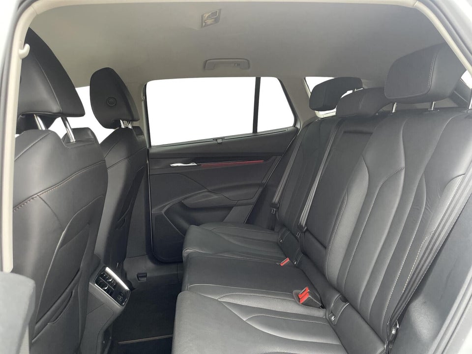 Skoda Enyaq 80 iV Suite 5d