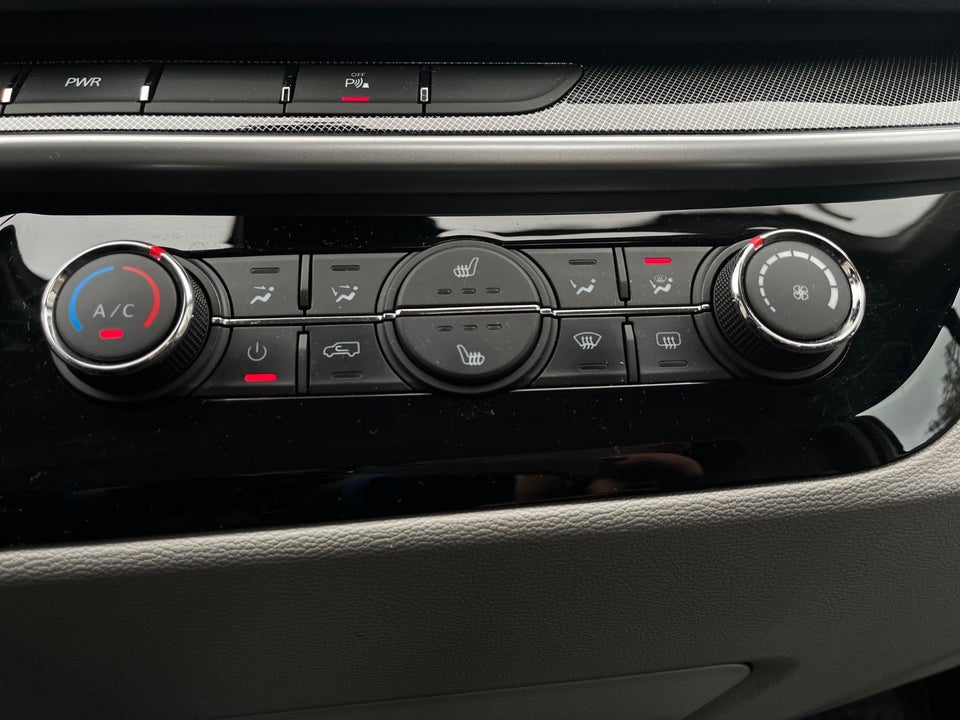 Maxus e-Deliver 9 65 L4 Chassis 2d