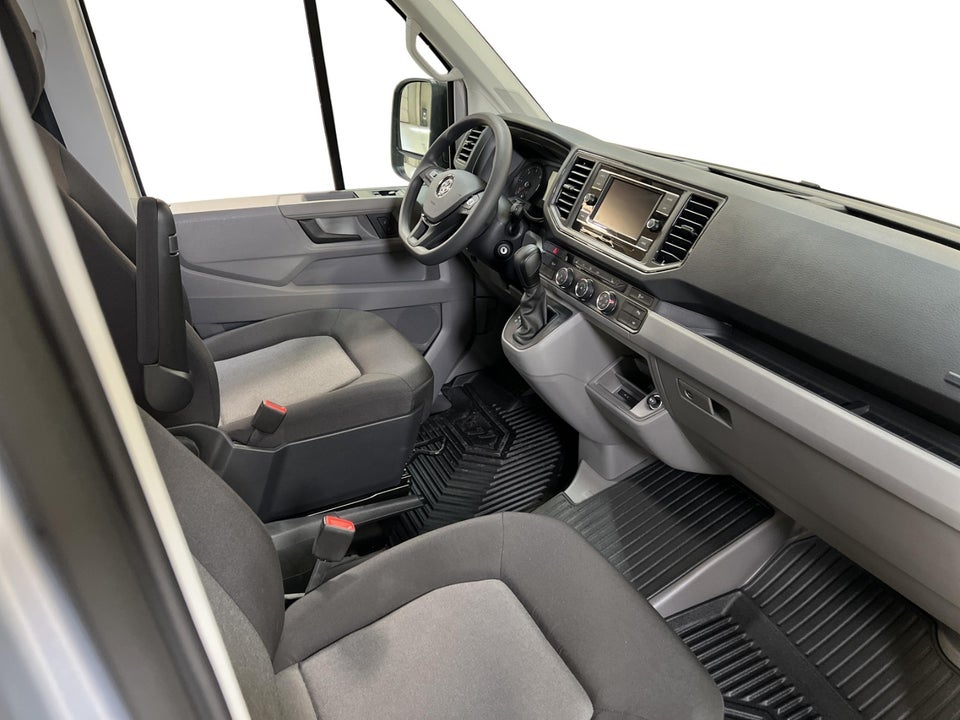 VW Crafter 35 2,0 TDi 140 L3H2 aut.