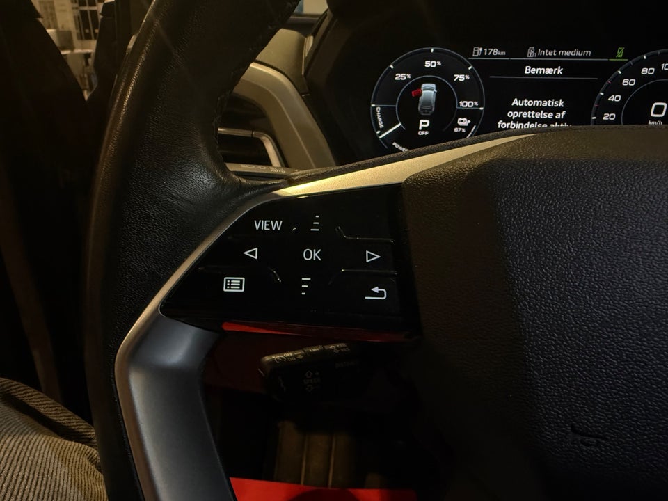 Audi Q4 e-tron 40 Advanced 5d