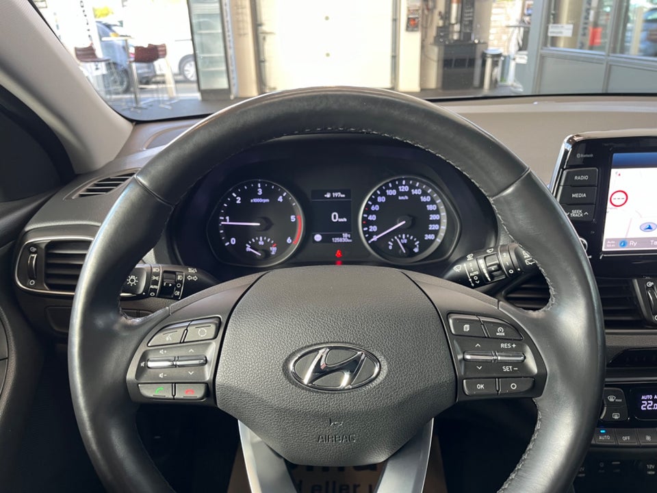 Hyundai i30 1,6 CRDi 110 Premium 5d