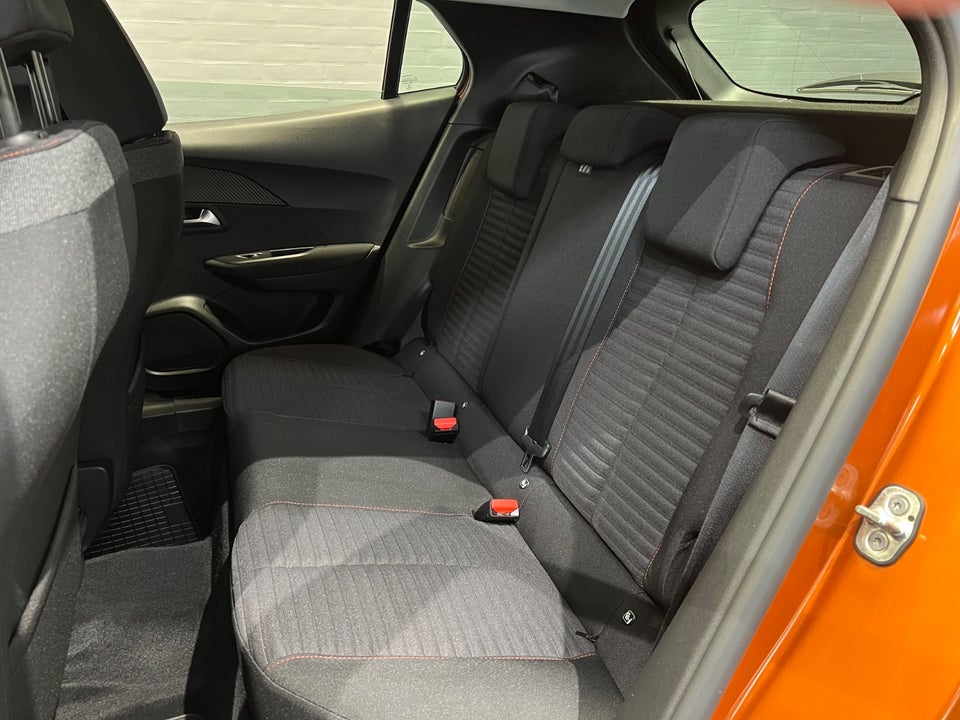 Peugeot e-2008 50 Active 5d