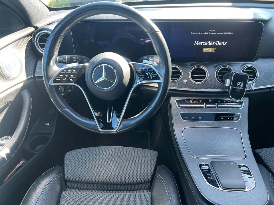 Mercedes E300 de 2,0 AMG Line Night Edition stc. aut. 5d
