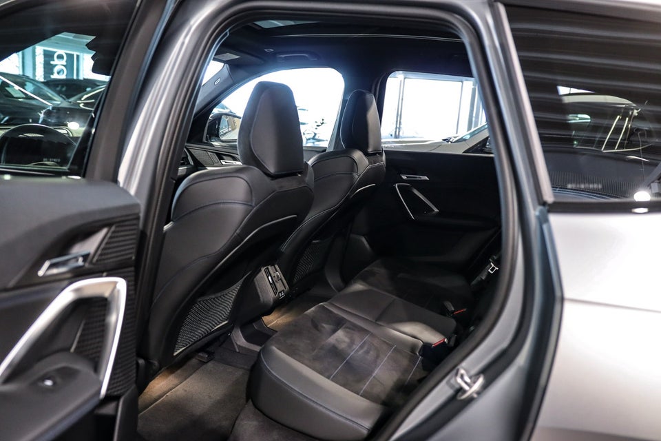 BMW iX1 xDrive30 M-Sport Premium 5d