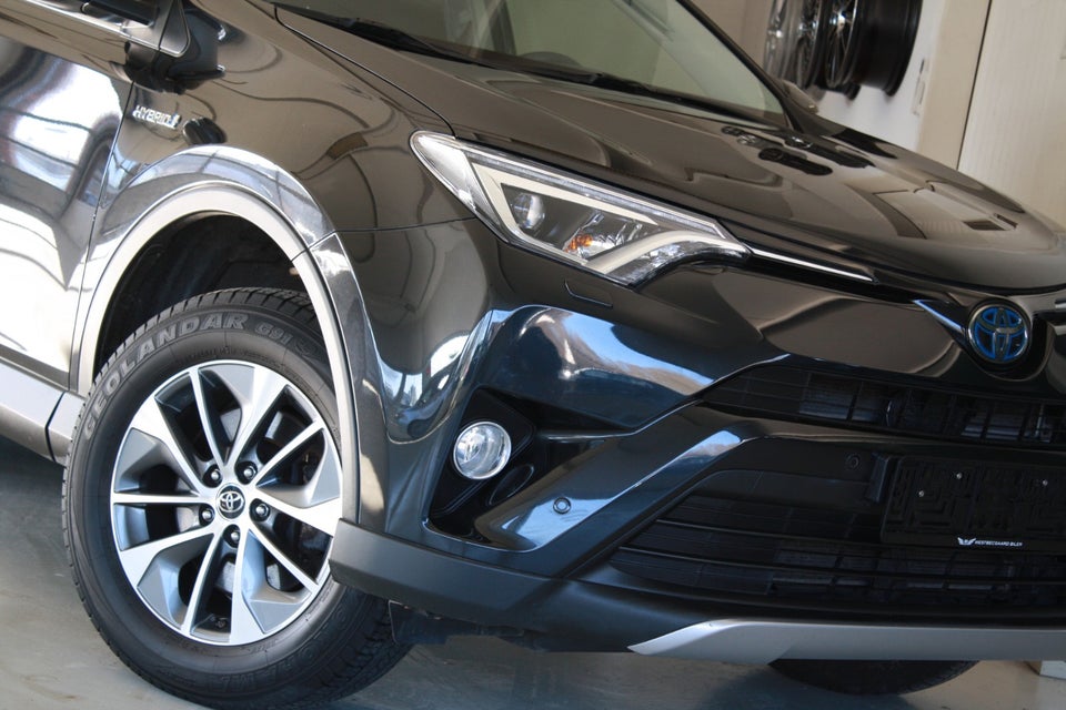 Toyota RAV4 2,5 Hybrid H3 MDS 5d