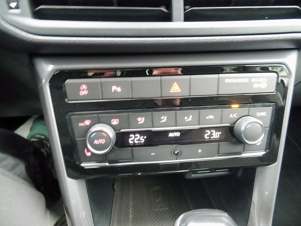 VW T-Cross 1,0 TSi 115 Life DSG 5d