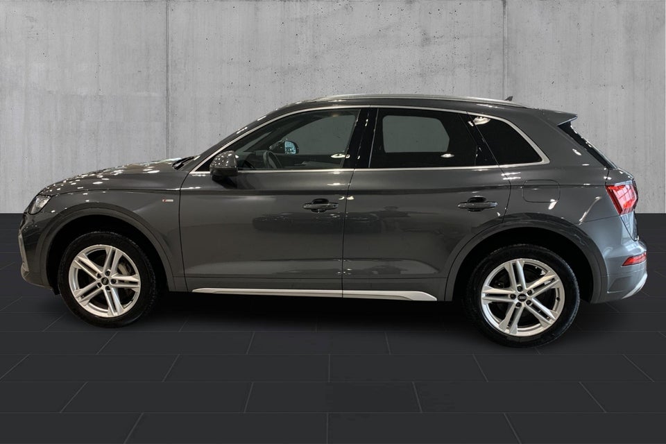 Audi Q5 50 TFSi e S-line quattro S-tr. 5d