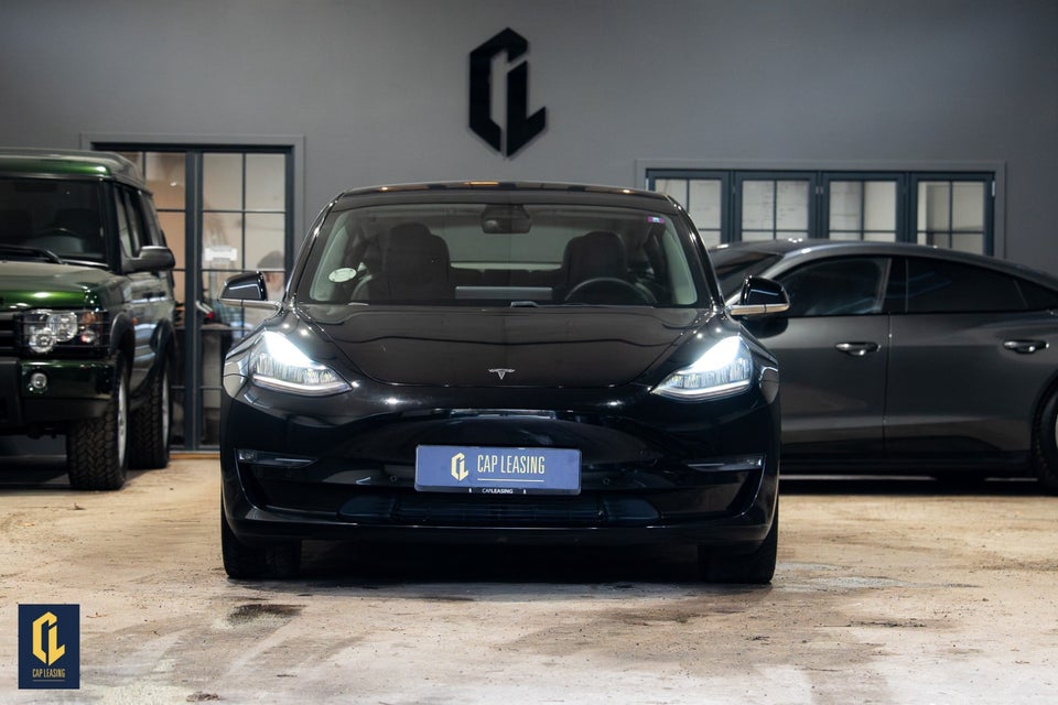 Tesla Model 3 Long Range AWD 4d