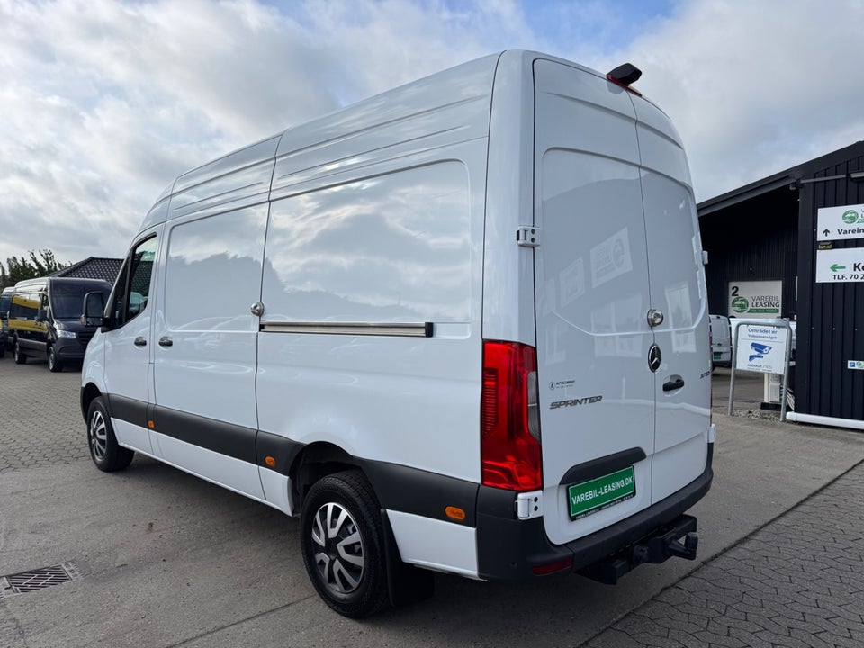 Mercedes Sprinter 317 2,0 CDi A2 Kassevogn aut. RWD