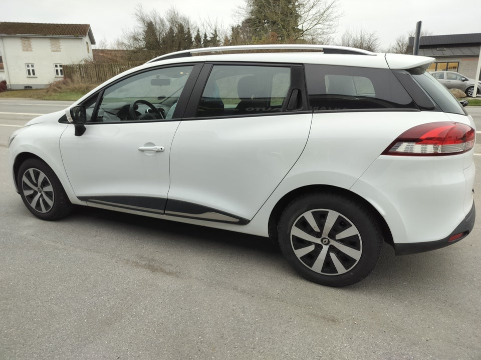 Renault Clio IV 1,2 16V Life Sport Tourer 5d