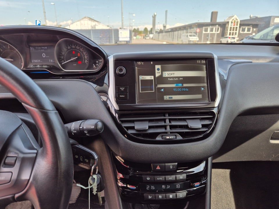 Peugeot 208 1,6 e-HDi 92 Active 5d