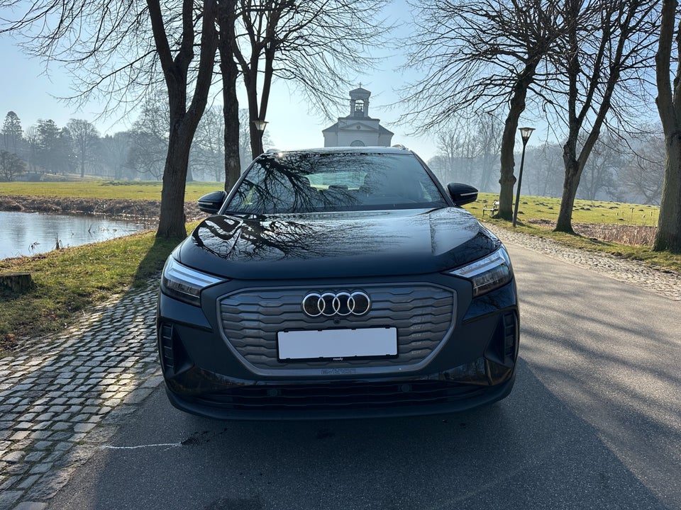 Audi Q4 e-tron 35 Advanced 5d