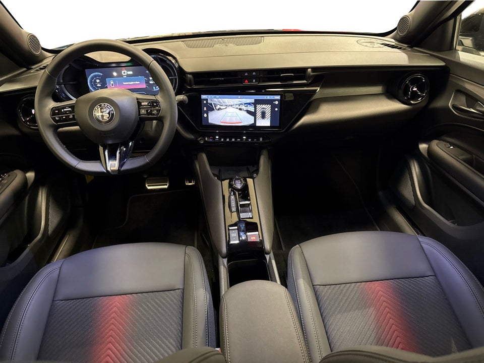 Alfa Romeo Junior Elettrica Speciale 5d