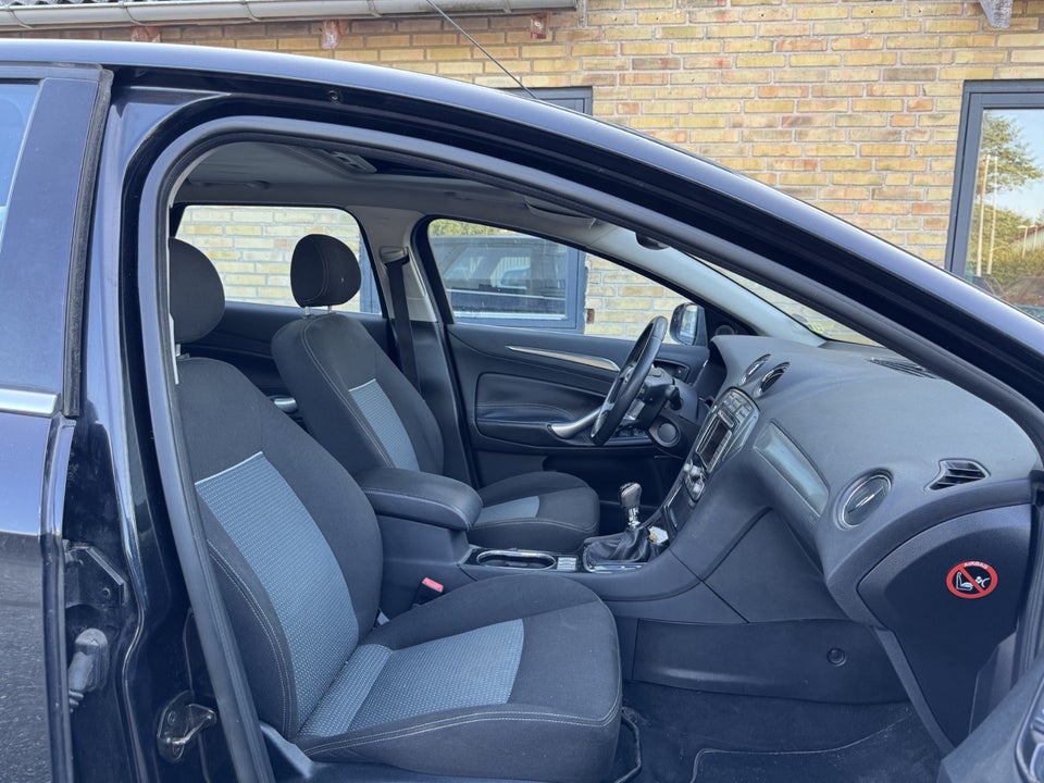 Ford Mondeo 2,0 TDCi 115 Titanium stc. 5d