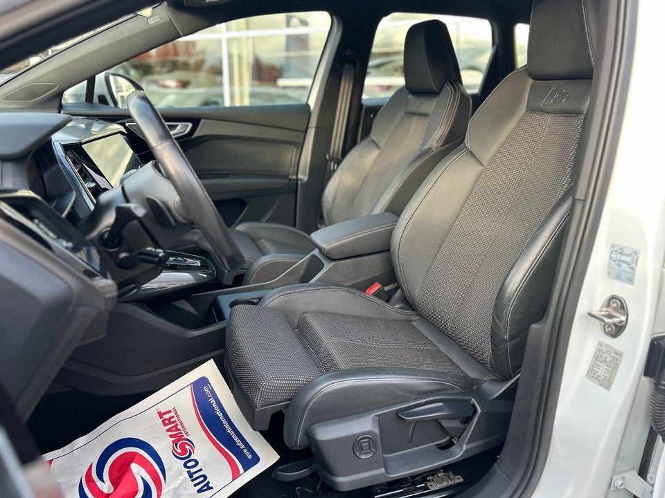 Audi Q4 e-tron 50 S-line quattro 5d