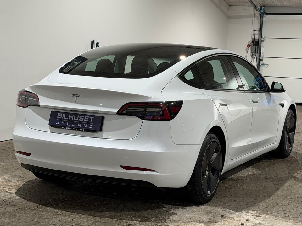 Tesla Model 3 Long Range AWD 4d