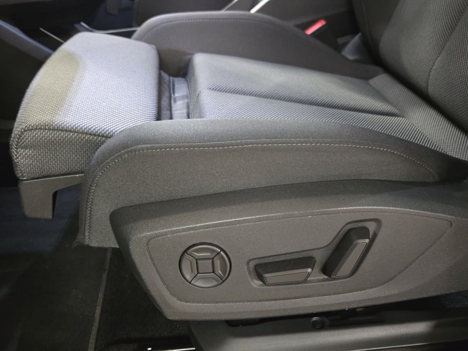 Audi Q4 e-tron 45 Progress 5d