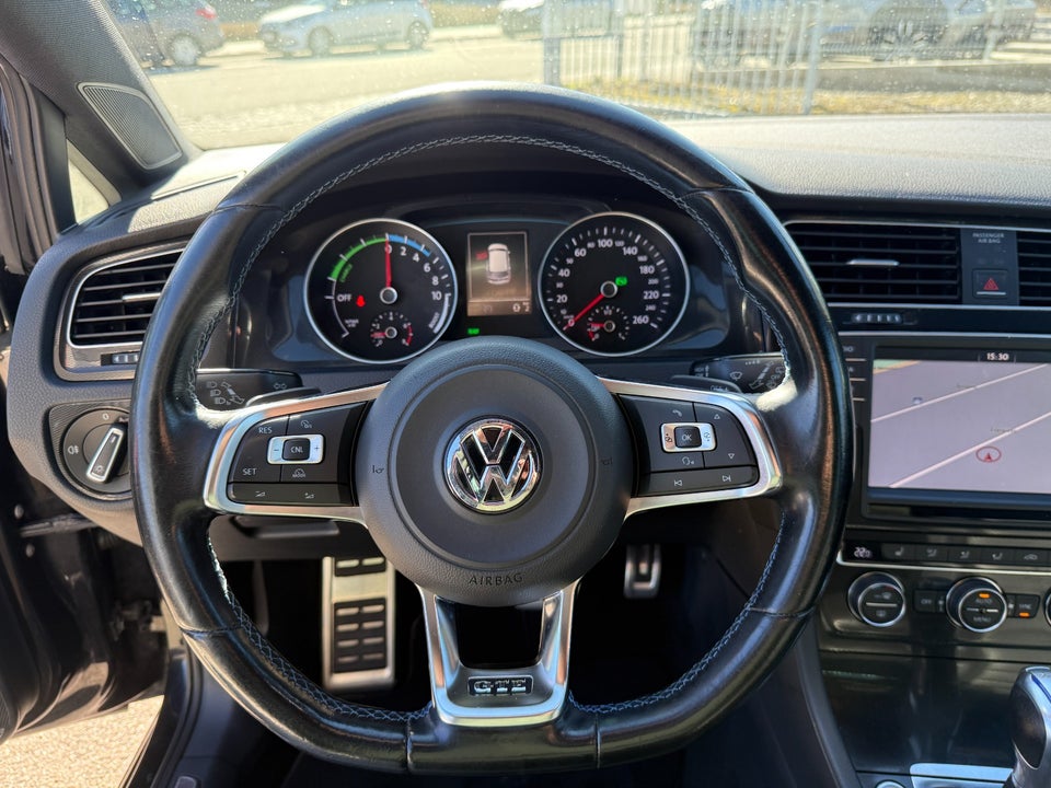 VW Golf VII 1,4 GTE Highline DSG 5d