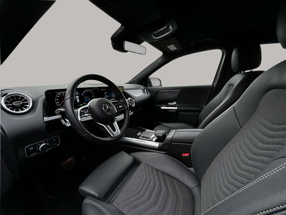 Mercedes EQA250+ Progressive 5d