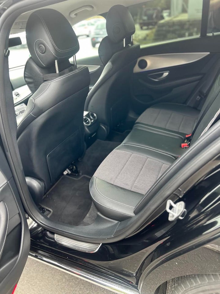 Mercedes E220 d 2,0 AMG Line stc. aut. 5d