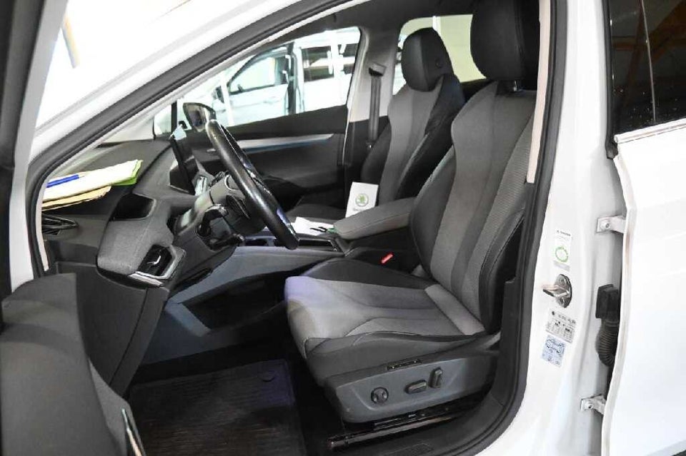 Skoda Enyaq 80 iV Plus Loft 5d