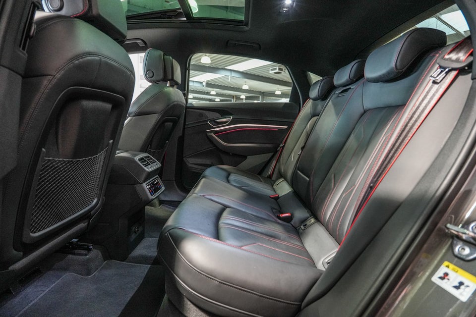 Audi Q8 e-tron 55 S-line Sportback quattro 5d