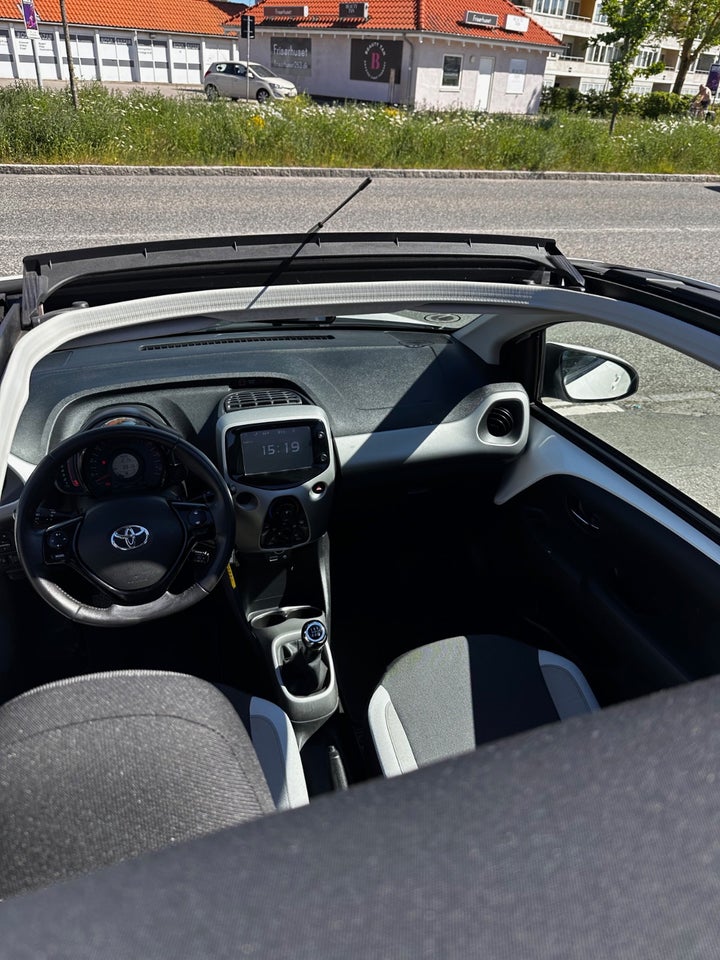 Toyota Aygo 1,0 VVT-i x-sky 5d