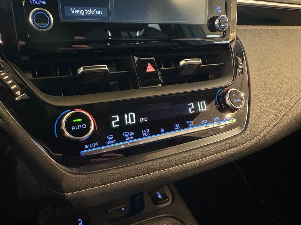 Toyota Corolla 2,0 Hybrid H3 Premium Touring Sports MDS 5d