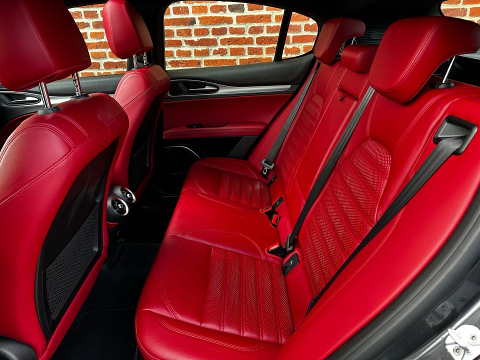 Alfa Romeo Stelvio 2,2 JTD 210 Super aut. Q4 5d