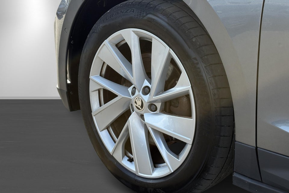 Skoda Enyaq 80 iV Suite 5d