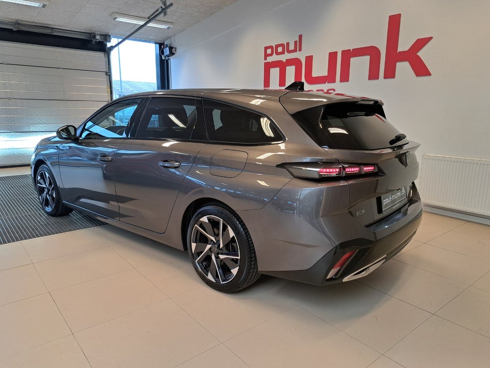 Peugeot 308 1,6 Hybrid First Selection SW EAT8 5d