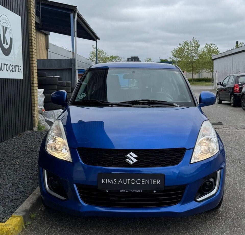 Suzuki Swift 1,2 Dualjet Club 3d