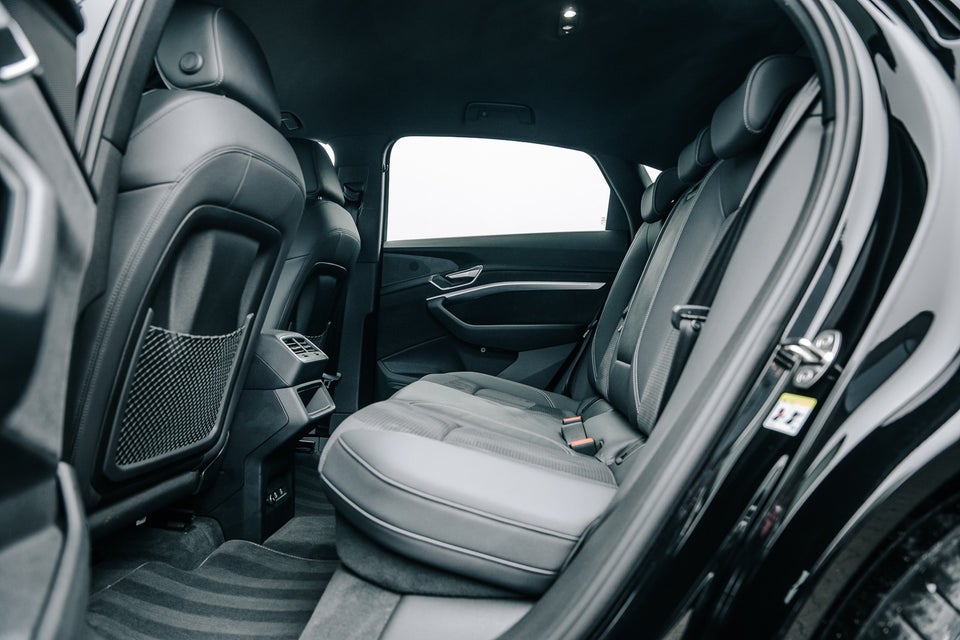 Audi Q8 e-tron 50 S-line Sportback quattro 5d