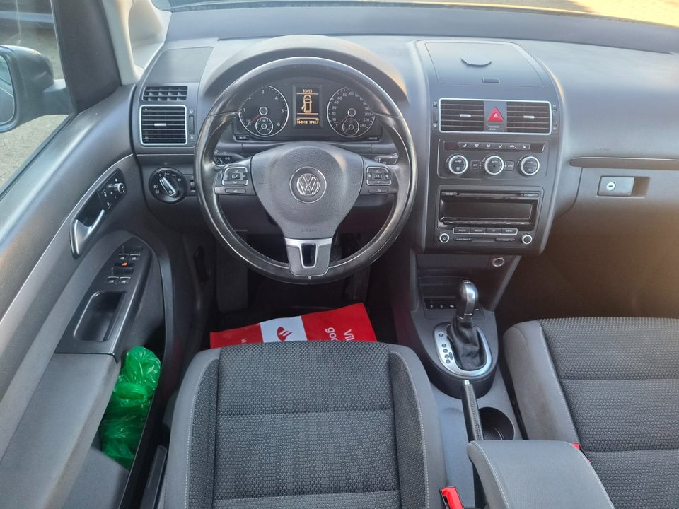 VW Touran 1,6 TDi 105 Comfortline DSG BMT 7prs 5d