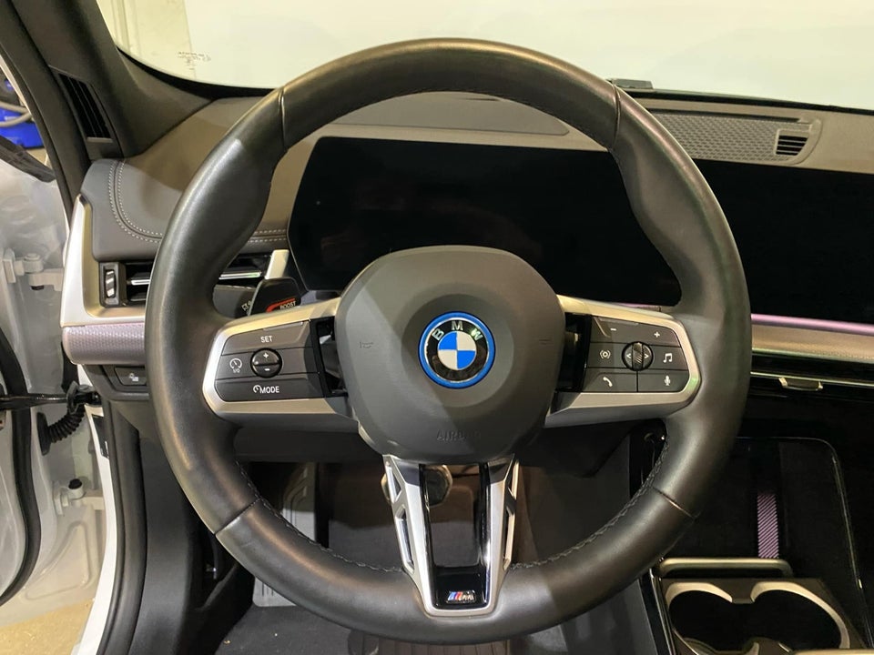 BMW iX1 xDrive30 Fully Charged M-Sport 5d