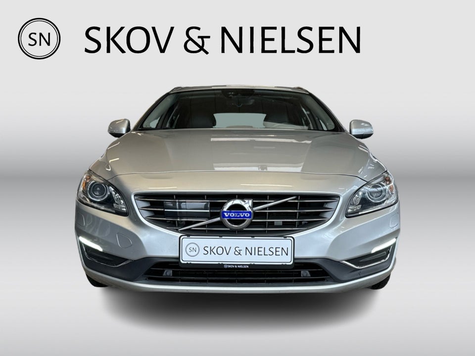 Volvo V60 2,0 D4 190 Summum aut. 5d