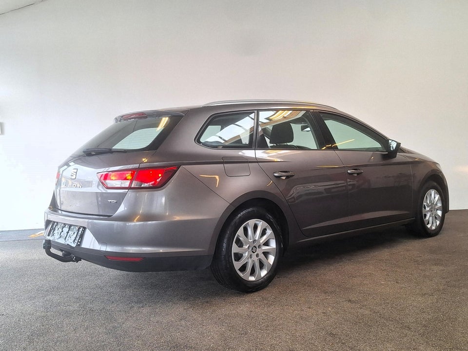 Seat Leon 1,6 TDi 105 Style ST 5d